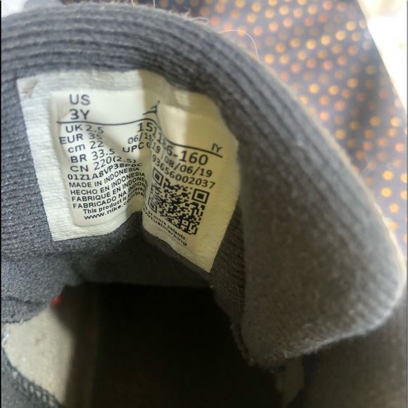 NIKE AIR JORDAN KIDS - Picture 2 of 4